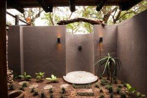 African safari lodge outside shower - Tony Sparkes Wildlife & Photo Safaris