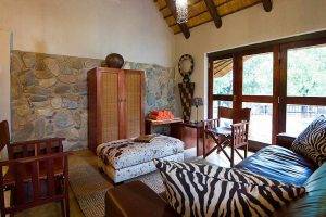 Indlovu River Lodge - Room Lounge