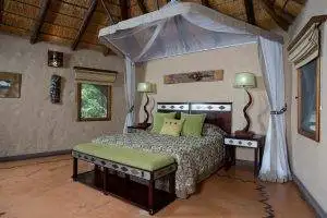 Indlovu River Lodge - Bedroom